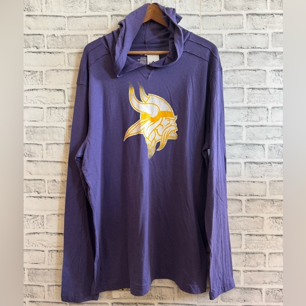 NWT! Men’s Minnesota Vikings NFL purple LS hooded lightweight shirt pullover 2XL